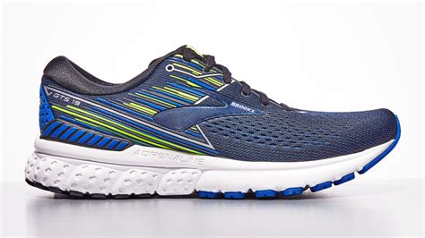 Running Shoe .